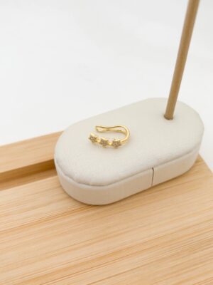 Piercing fake estrelinhas cravejadas banhado a ouro - Imagem 2